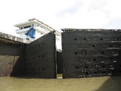 Miraflores Locks-open sesame 2